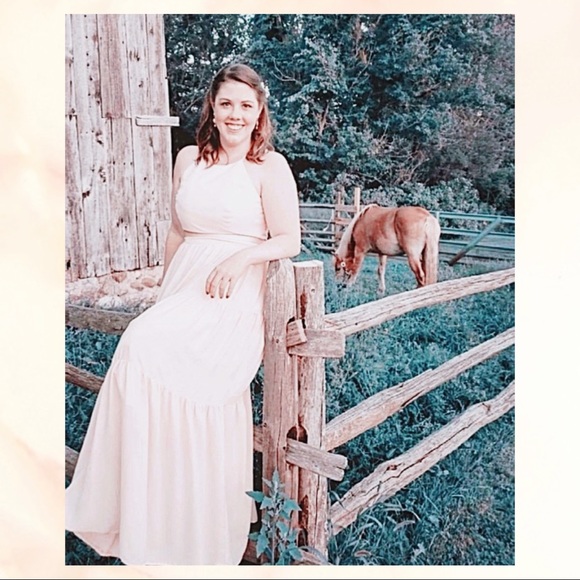 ๐ MEET YOUR POSHER ๐ - Picture 4 of 5